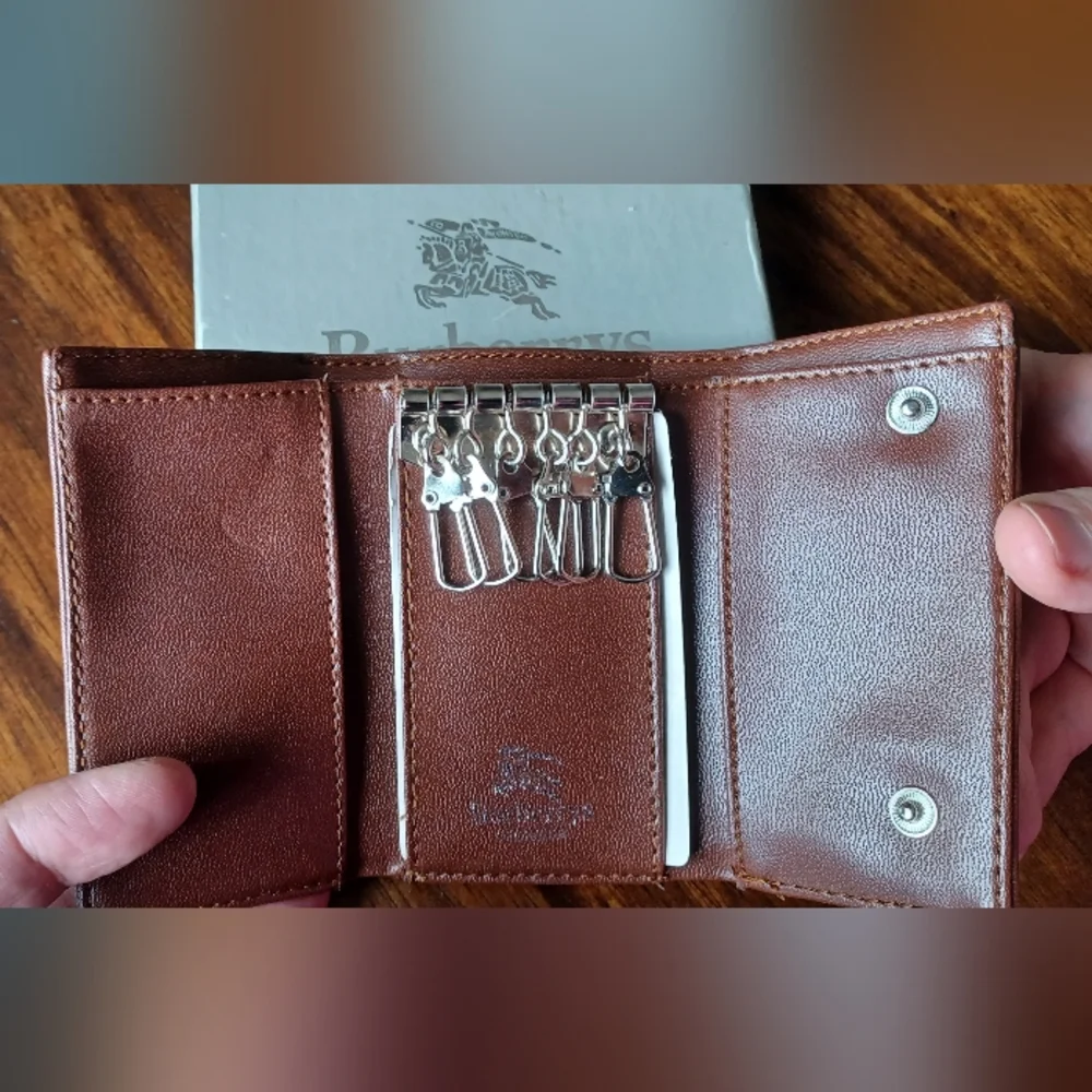 NIB Burberrys Rare Vintage Key Case